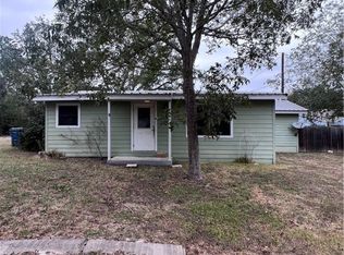 728 W Franklin St, Goliad, TX 77963