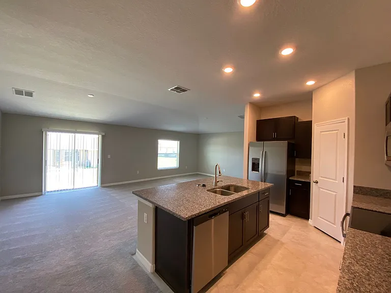 12257 SE 100th Ave — Photo 11