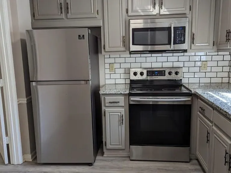 616 Twin Brooks Way — Photo 3