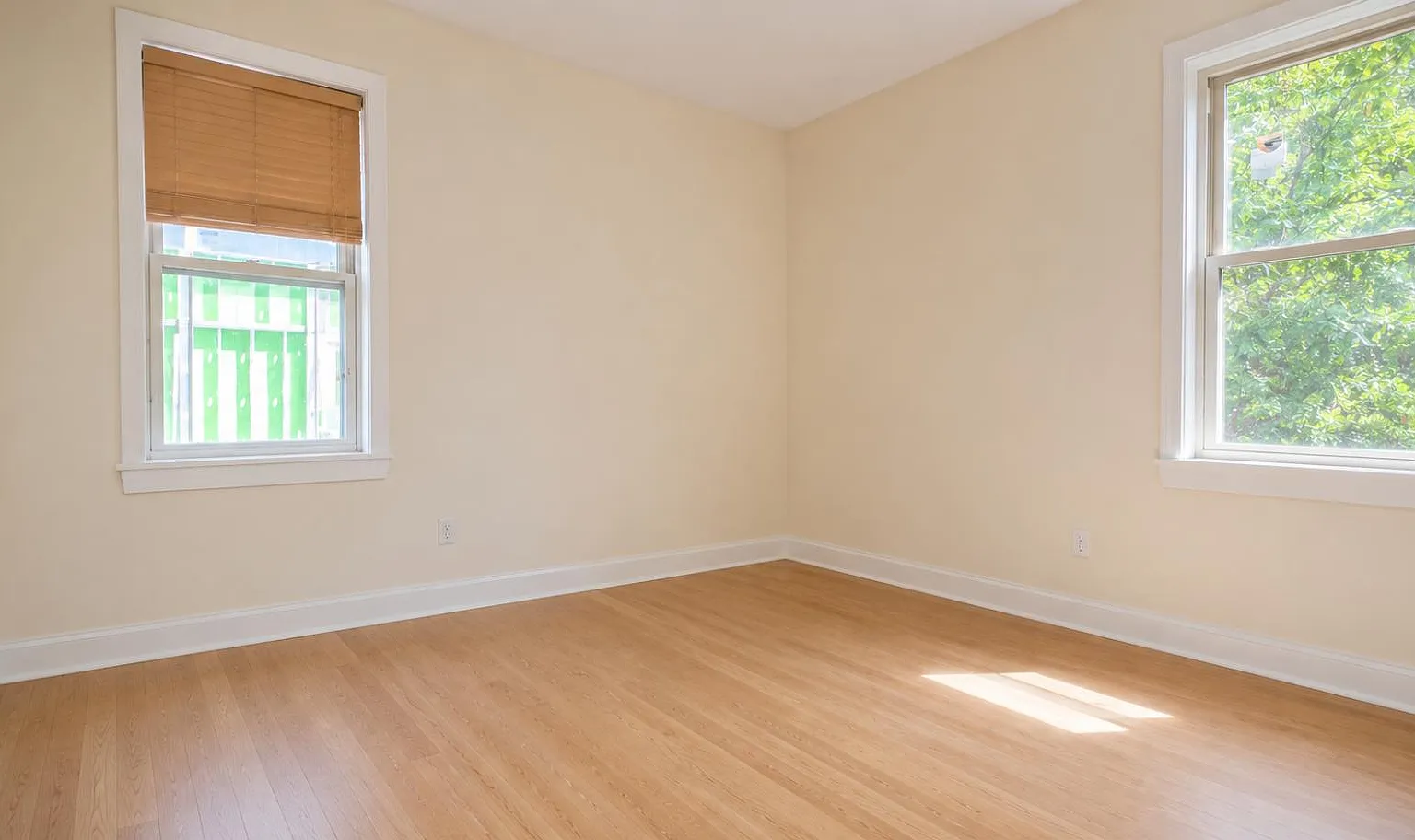 4763 North Manor Avenue #001 — Photo 3