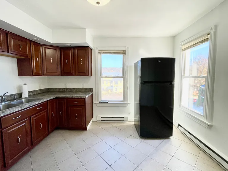 76 E Pearl St #2 — Photo 10