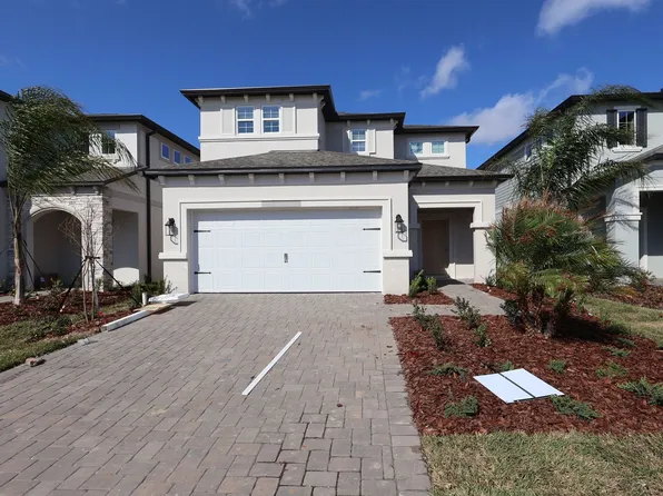 3181 Fall Harvest Dr, Zephyrhills, FL 33540