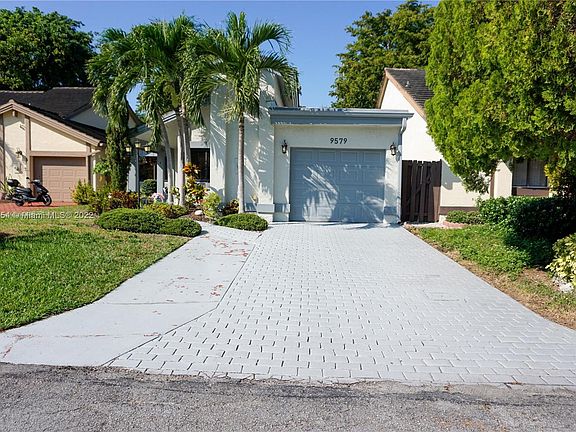 2nd image of 9579 SW 148th Avenue Cir N