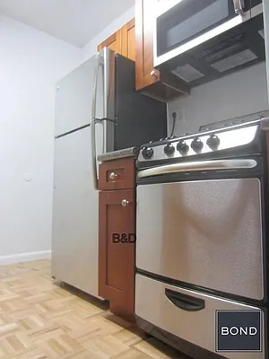 Rented by Bond New York | media 14