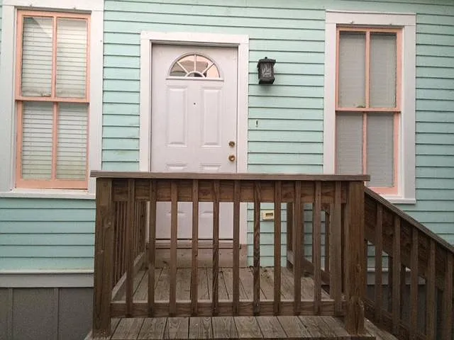 1106 Avenue K #B — Photo 3