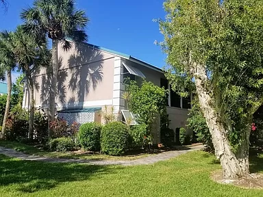 5657 Midnight Pass Rd APT 712 Properties Sold By Mark Singers - Real Estate Agent in Sarasota FL