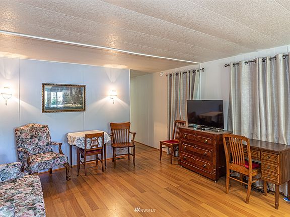 5th image of 5307 Sate Highway 303 NE #16