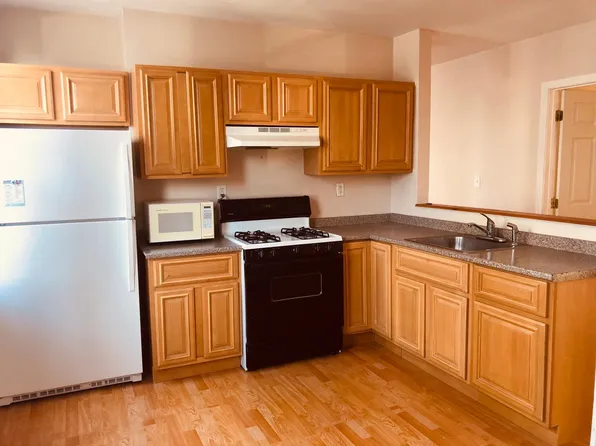 344 Orms St #2, Providence, RI 02908