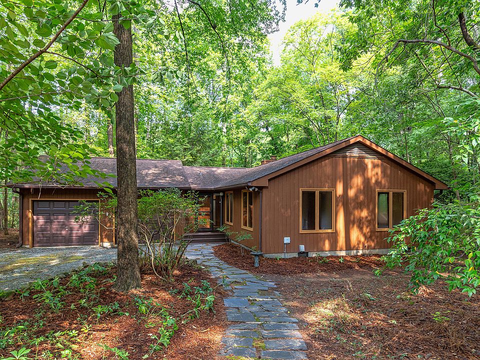 1st image of 239 Seminole Dr