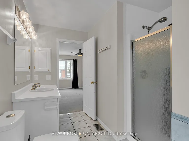 1133 Clyde Ave — Photo 15