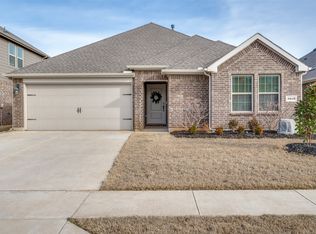 9813 Quail Pointe Rd, Aubrey, TX 76227