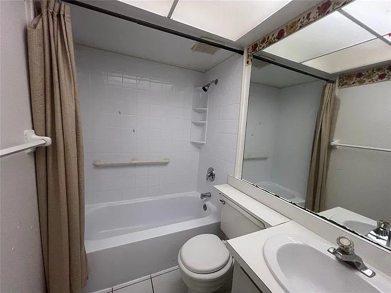 8250 Lombra Ave — Photo 13