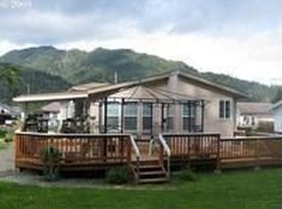 462 5th Ave, Powers, OR 97466