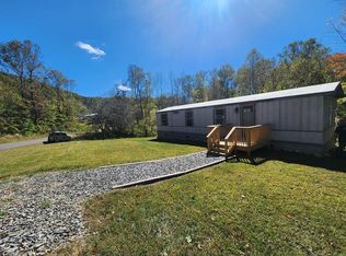 947 Valley End Rd, Ararat, VA 24053