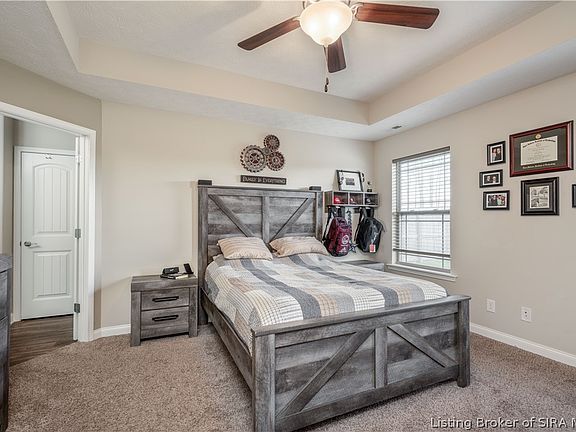 3rd image of 8917 Woodford Drive