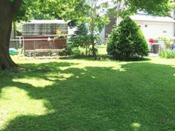 4th image of 3712 Sommers Ave
