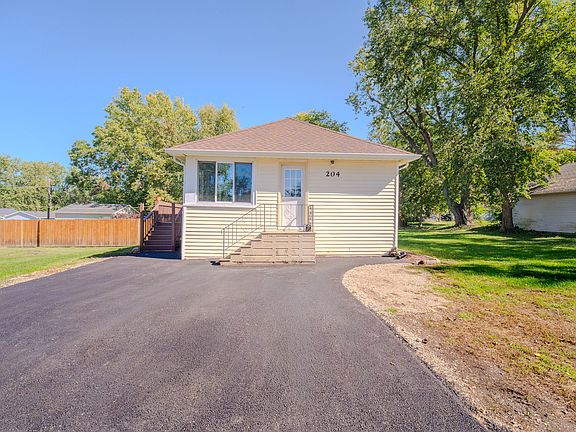 2nd image of 204 Barr Elms Ave