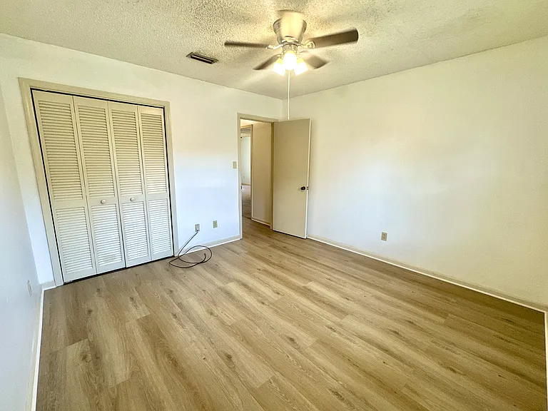 4022 Camellia Dr #1 — Photo 5