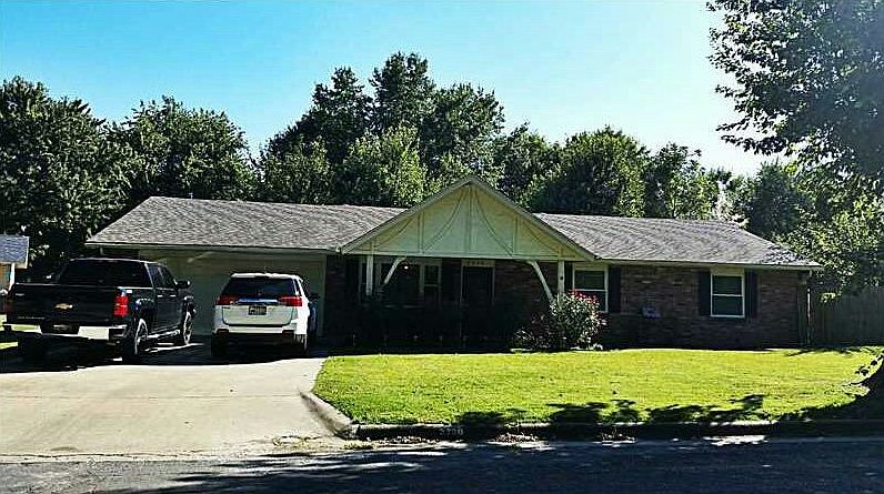 1st image of 2730 W Highland Cir