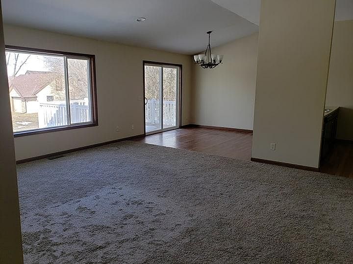 1st image of 900 17th St SE #A