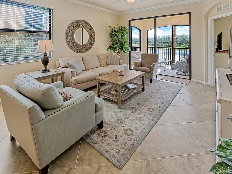 9735 Acqua Ct #621 — Photo 6
