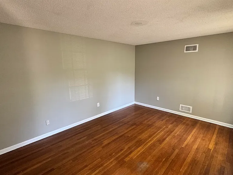 4886 Judy Lynn Ave — Photo 2