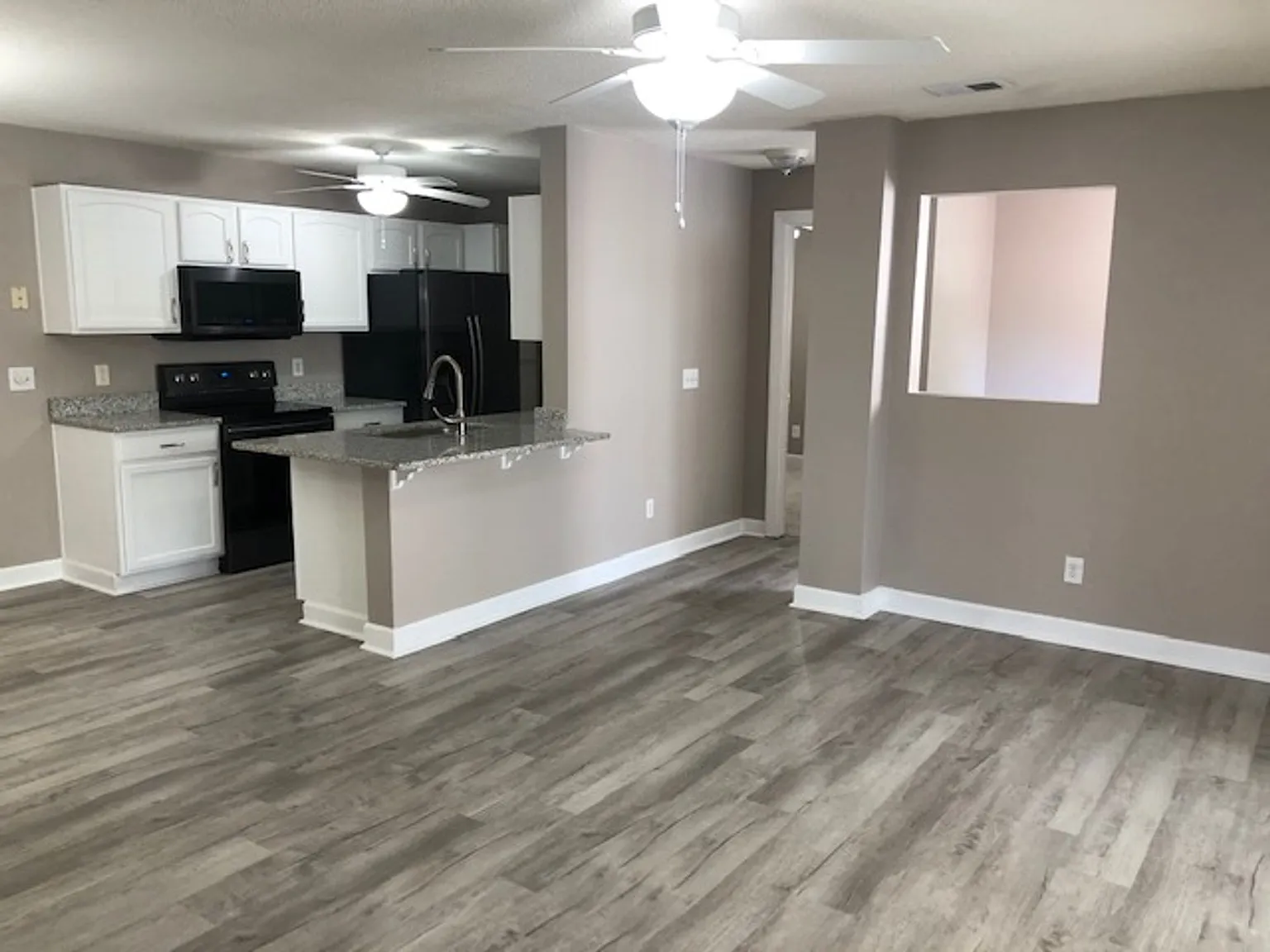Riverwood - 4384 E Daphne Ln — Photo 3