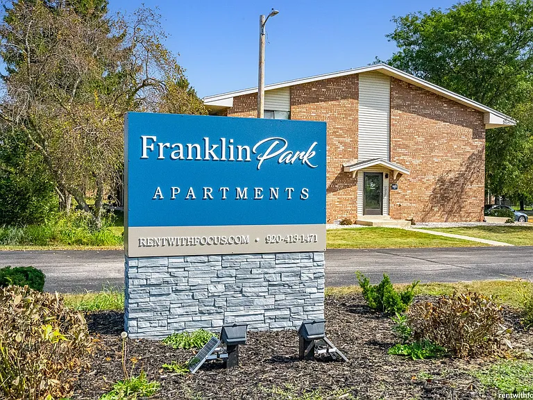 Franklin Park — Photo 31