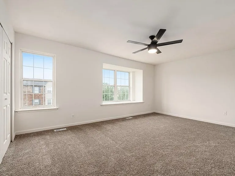 2460 Gillian Ln — Photo 11