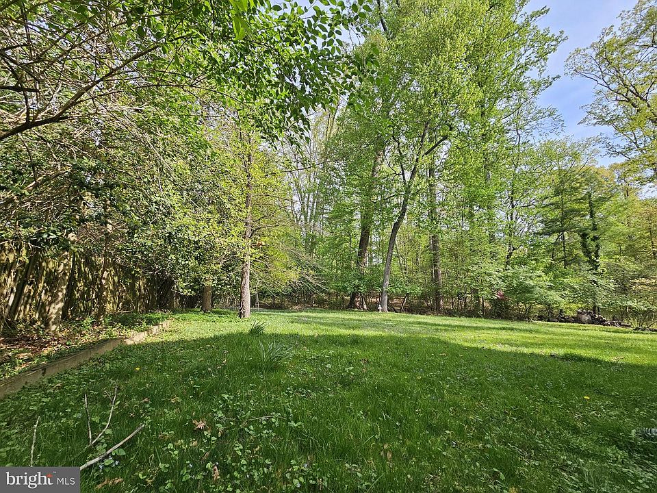 2nd image of 117 Kingsley Rd SW