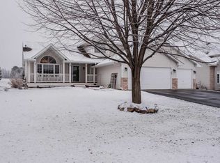 8424 Ashford Rd, Woodbury, MN 55125