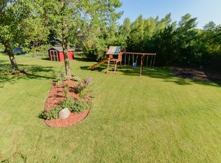 1751 Peltier Lake Dr, Centerville, MN 55038