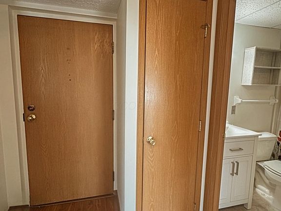 3rd image of 3967 Karl Rd APT 227