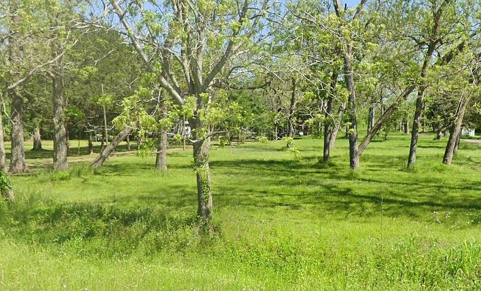1st image of 12082 Fm 442 Rd