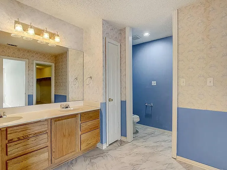 17627 Dansworth Dr — Photo 36