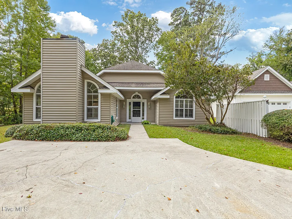 9 Court 3 Northwest Dr