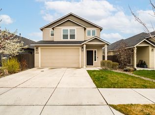 2555 NW Ivy Way, Redmond, OR 97756