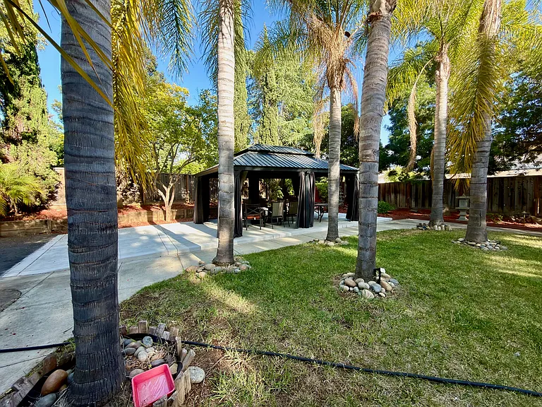 6421 Rolling Meadow Ct — Photo 19