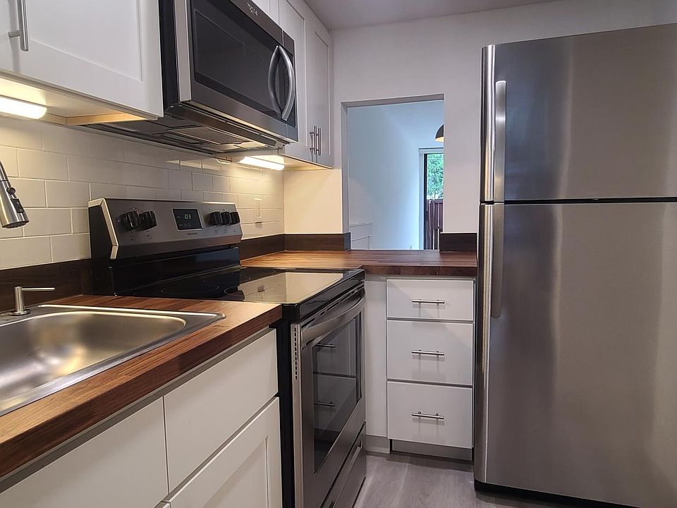 1st image of 601 SW 75th St APT 103