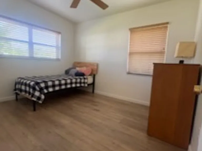 247 Cocos Dr — Photo 8