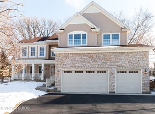 607 Barberry Trl, Fox River Grove, IL 60021