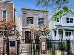 1842 W Nelson St, Chicago, IL 60657