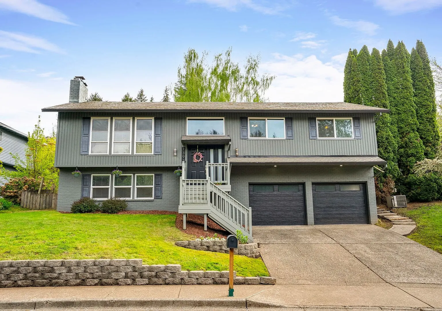 Updated 4-Bedroom Split-Level with Sport Court & Garden Yard SW Beaverton — Photo 2