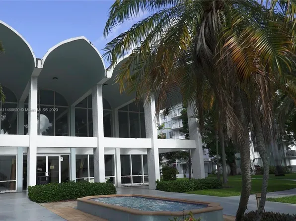 494 NW 165th Street Rd #304, Miami, FL 33169
