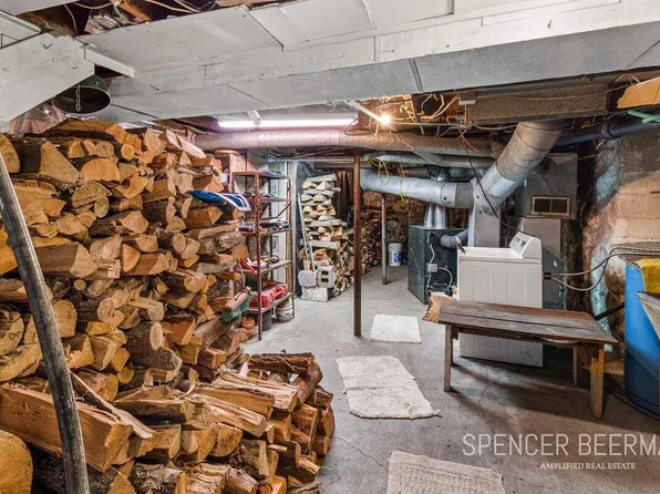 6018 Gun Lake Rd, Hastings, MI 49058
