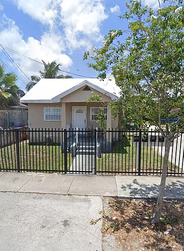 2844 NW 22nd Ct Photo 1