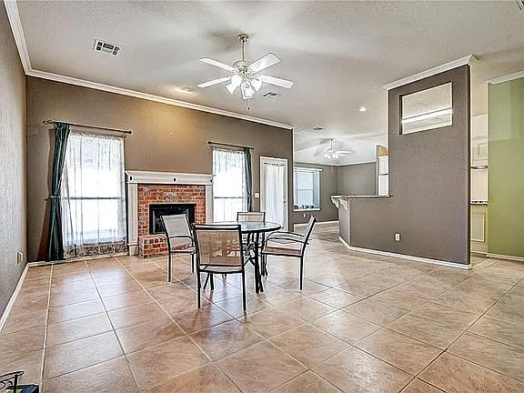 Studio, 1.0 bath, 1852 sqft, $1,289 — Photo 2