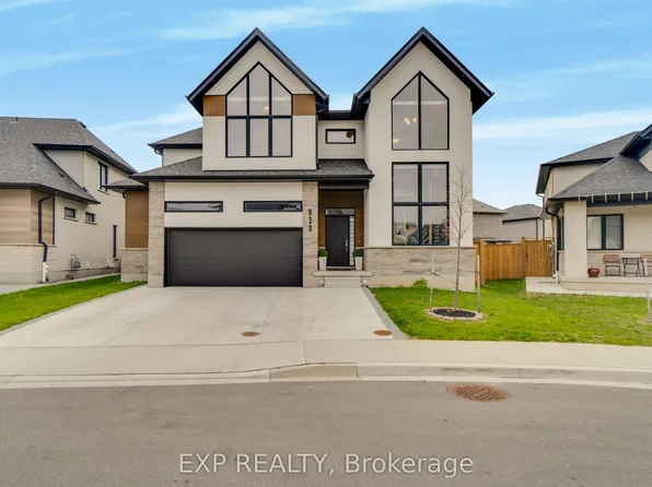 923 Stonecliffe Walk #5, Kitchener, ON N2P 0K5
