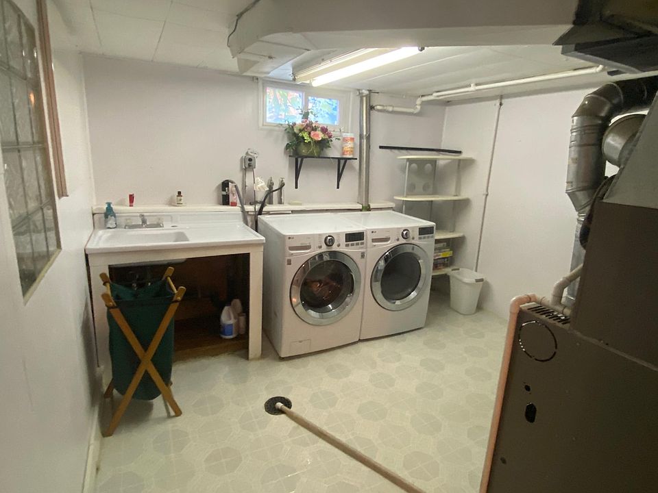 1st image of 130 W Westwood Ave #Basement