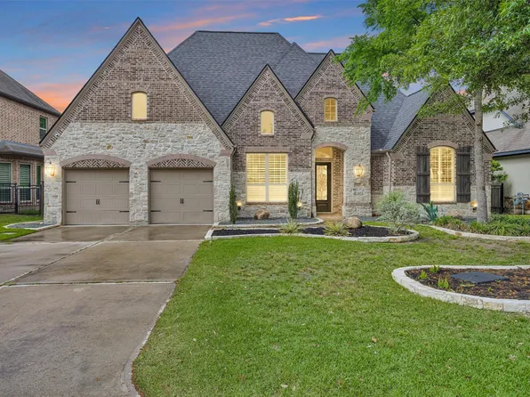 134 Pacific Grove Dr, Montgomery, TX 77316